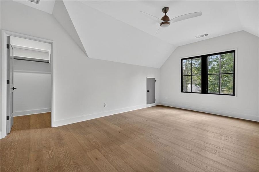 Spacious, unfurnished interior of a new home in , Milton (Image 24).