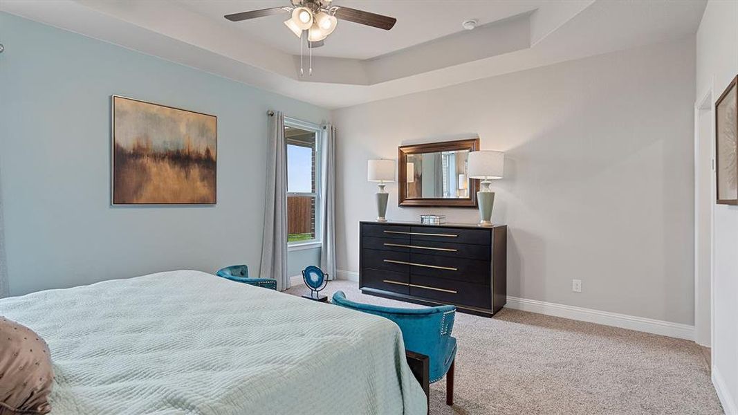 Furnished interior view inside a new home in Lakeview Pointe, Grand Prairie (Image 26). Furnished interior view inside a new home in Lakeview Pointe, Grand Prairie (Image 26).