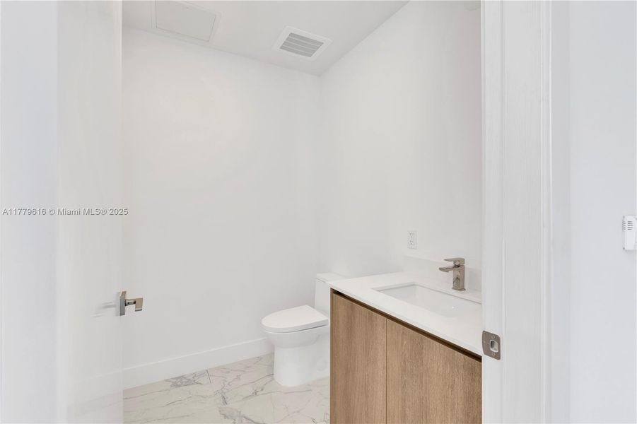 Image 14 of a home in .