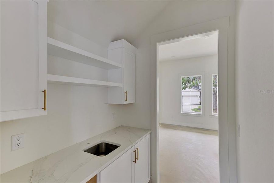 Spacious, unfurnished interior of a new home in , Tampa (Image 71). Spacious, unfurnished interior of a new home in , Tampa (Image 71).