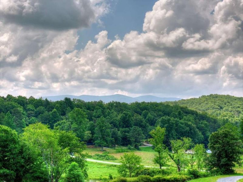 Natural landscape and outdoor views near in Blue Ridge (Image 51). Natural landscape and outdoor views near in Blue Ridge (Image 51).