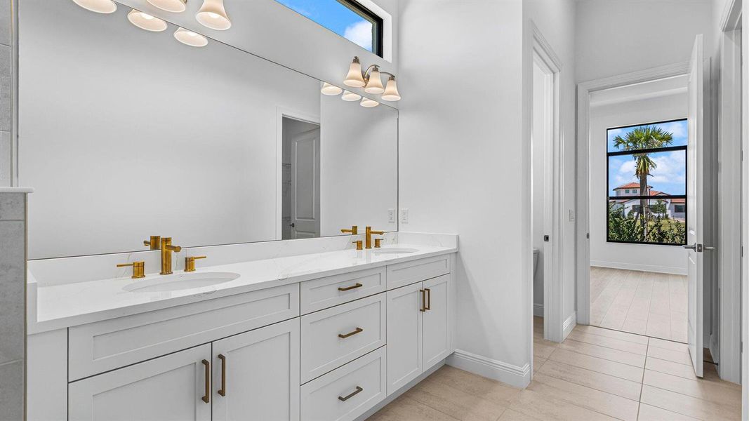 Owner's Bath