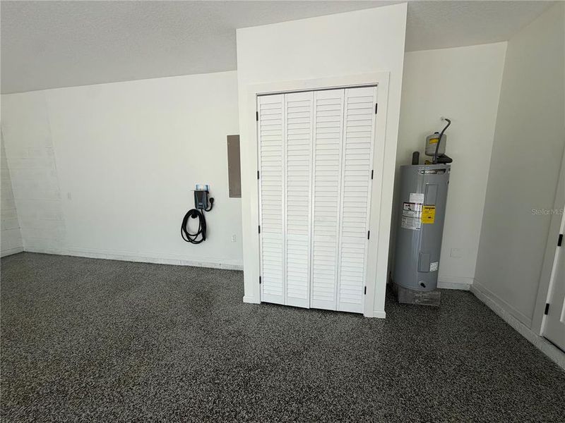 Spacious, unfurnished interior of a new home in , Altamonte Springs (Image 9). Spacious, unfurnished interior of a new home in , Altamonte Springs (Image 9).