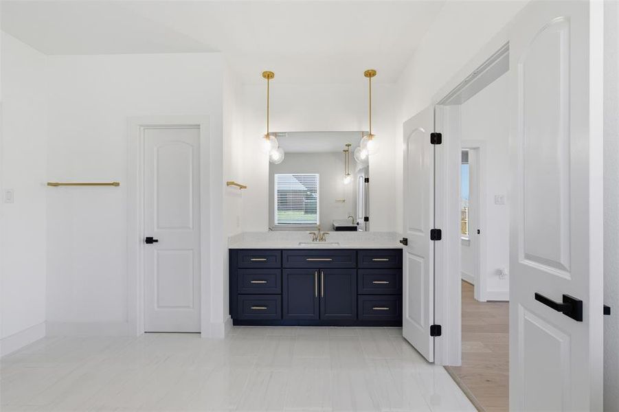 Furnished interior view inside a new home in , Sherman (Image 7).