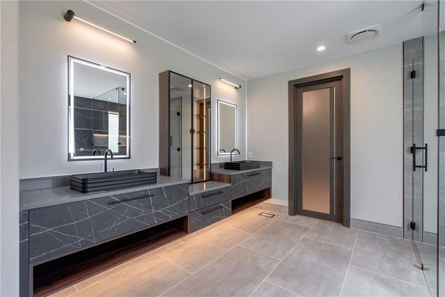 Image 50 of a home in .