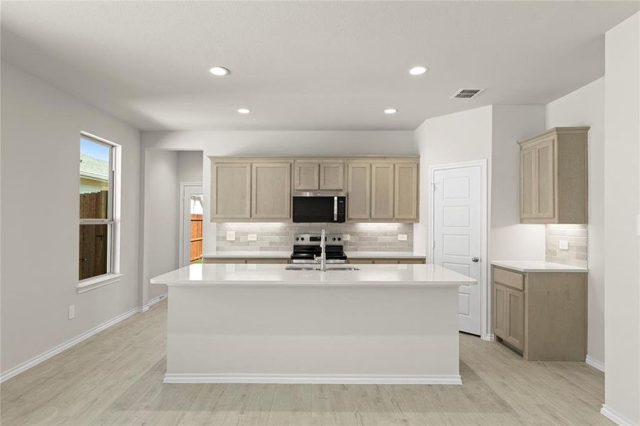 14. 1641 Meadow Crest - Kitchen