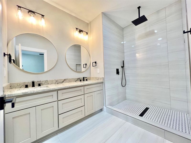 Furnished interior view inside a new home in , Santa Fe (Image 8).