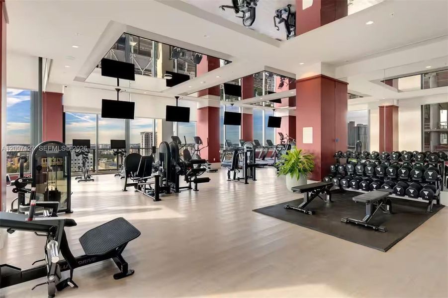 Community amenities in , Miami (Image 18).