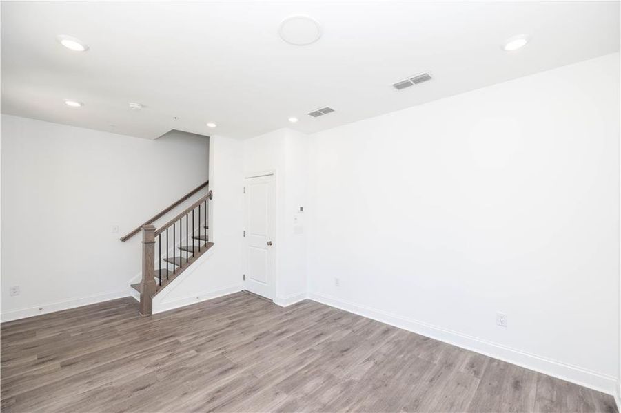 Spacious, unfurnished interior of a new home in Ecco Park, Alpharetta (Image 14).