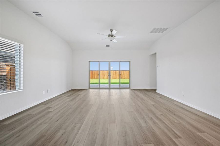 Photo is not of the actual home, but is an inspirational photo of builder’s model home and may depict options, furnishings, and/or decorator features that are not included.