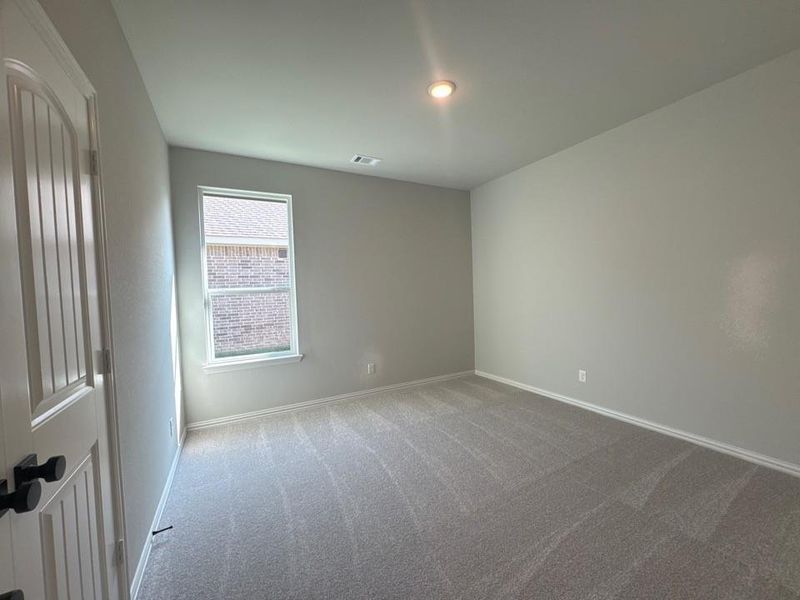 Spacious, unfurnished interior of a new home in Cedar Ridge Estates, Anna (Image 9).