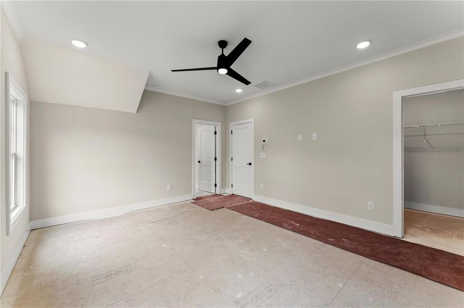 Spacious, unfurnished interior of a new home in West Town, Atlanta (Image 30).