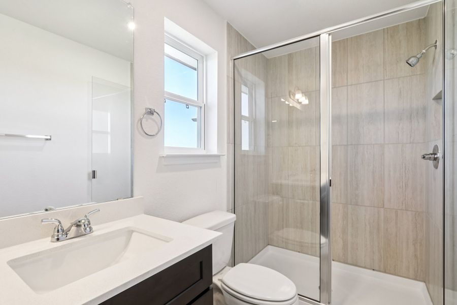 Furnished interior view inside a new home in Porter Country, Buda (Image 12).