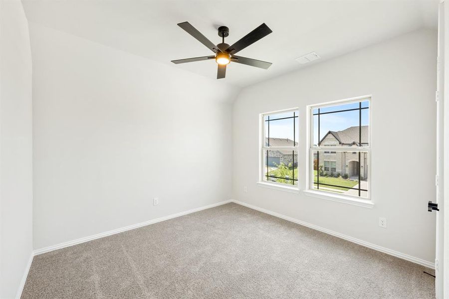 Spacious, unfurnished interior of a new home in Sable Creek, Sanger (Image 32). Spacious, unfurnished interior of a new home in Sable Creek, Sanger (Image 32).