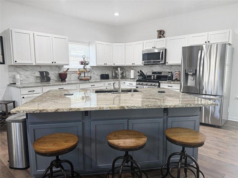 Furnished interior view inside a new home in , Brookeland (Image 14).