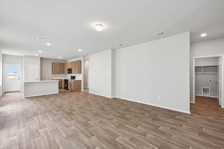 Spacious, unfurnished interior of a new home in Cascade, Liberty Hill (Image 20). Spacious, unfurnished interior of a new home in Cascade, Liberty Hill (Image 20).