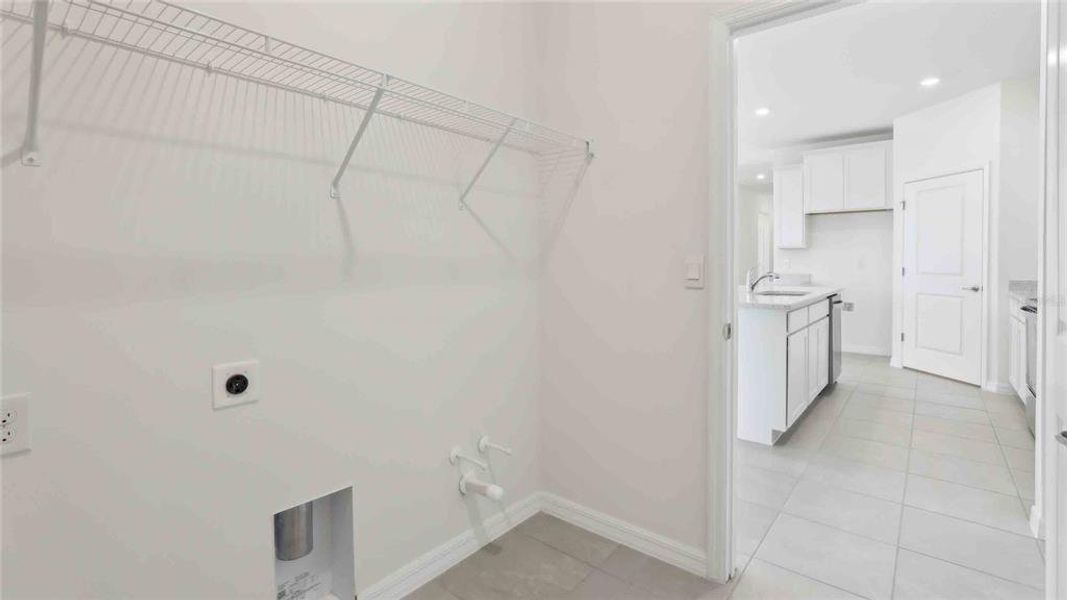 Spacious, unfurnished interior of a new home in Twisted Oaks, Wildwood (Image 18). Spacious, unfurnished interior of a new home in Twisted Oaks, Wildwood (Image 18).