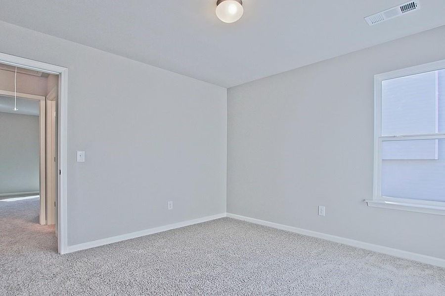 Spacious, unfurnished interior of a new home in , Crawford (Image 24).
