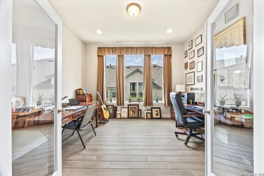 Furnished interior view inside a new home in , Bulverde (Image 19).