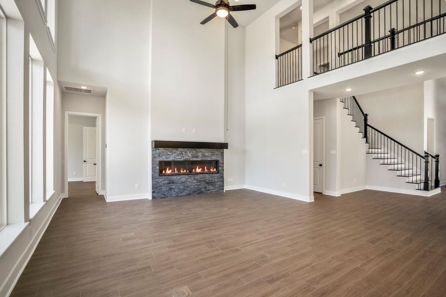 Spacious, unfurnished interior of a new home in Artavia 70′ Lots, Conroe (Image 30).