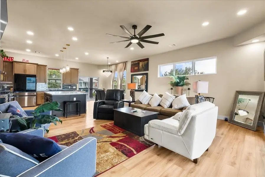 Furnished interior view inside a new home in , Kemah (Image 3).