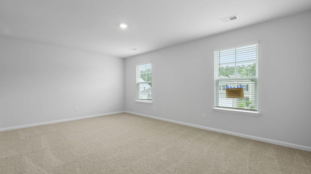 Spacious, unfurnished interior of a new home in , Summerville (Image 12).