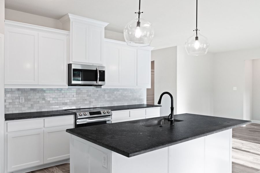 Representative furnished interior of a home built from the The Silverwood by Doug Parr Custom Homes in Read Ranch, Paradise (Image 8). Representative furnished interior of a home built from the The Silverwood by Doug Parr Custom Homes in Read Ranch, Paradise (Image 8).