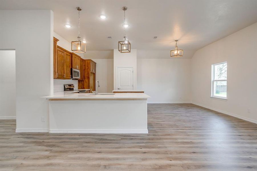 Image 35 of a home in .