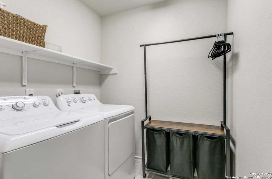 Furnished interior view inside a new home in Red River Ranch, Cibolo (Image 5).