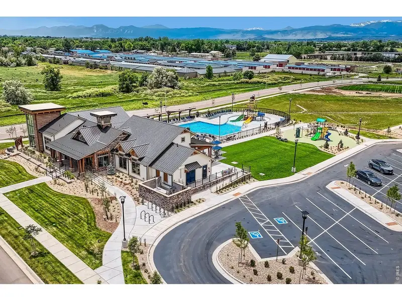 Community amenities in , Longmont (Image 24). Community amenities in , Longmont (Image 24).
