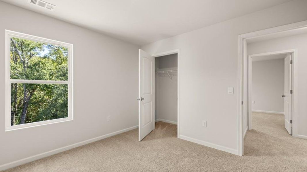 Spacious, unfurnished interior of a new home in Rolling Meadows, Jasper (Image 26).