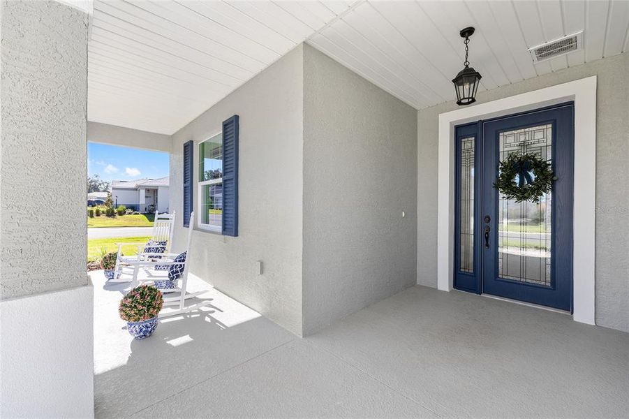 Exterior details and patio area of a home in , Ocala (Image 27).