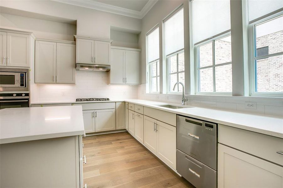 Image of actual unit.