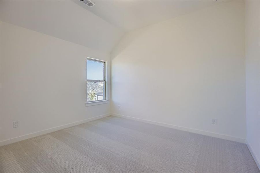 Spacious, unfurnished interior of a new home in Mosaic 40s, Celina (Image 15).