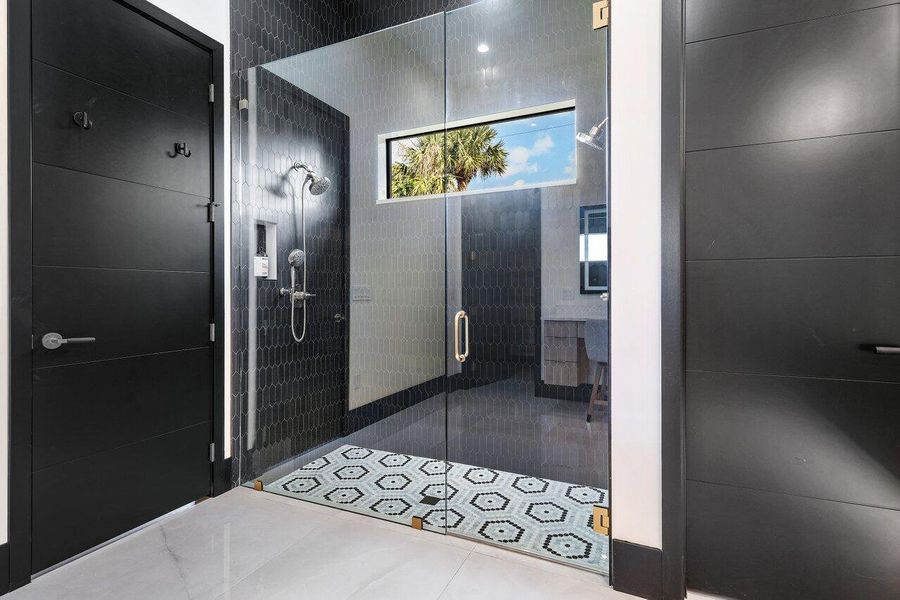 Furnished interior view inside a new home in , Juno Beach (Image 7).