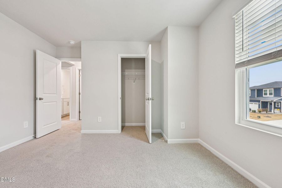 19-web-or-mls-Raleigh - Oak Manor - 617