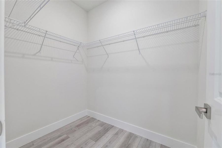 Spacious, unfurnished interior of a new home in , Ocala (Image 41).