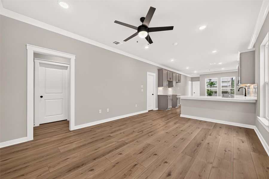 Spacious, unfurnished interior of a new home in Two Step Farm, Montgomery (Image 31).