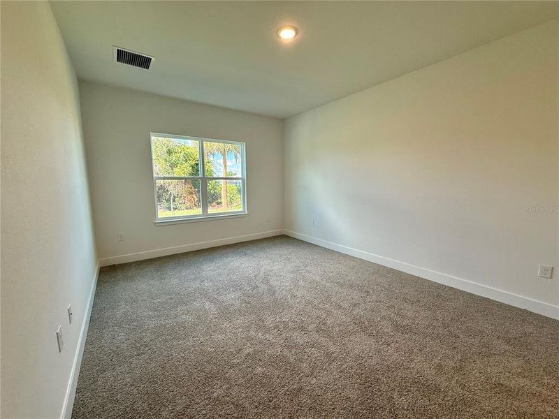 Spacious, unfurnished interior of a new home in Deep Creek, Punta Gorda (Image 20).