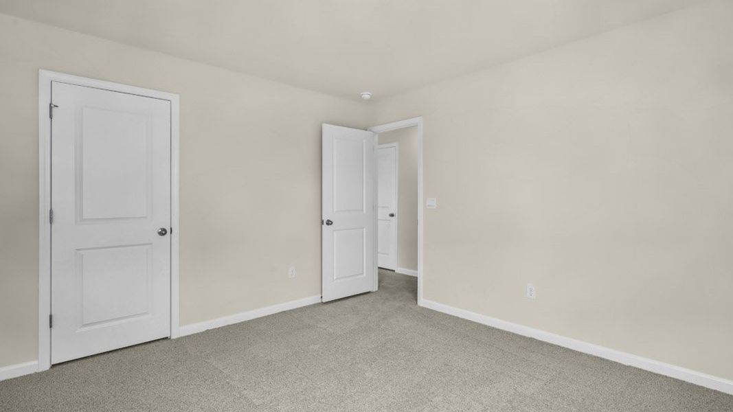 Representative unfurnished interior of a home built from the COLUMBIA by D.R. Horton in Galvins Ridge, Sanford (Image 18).