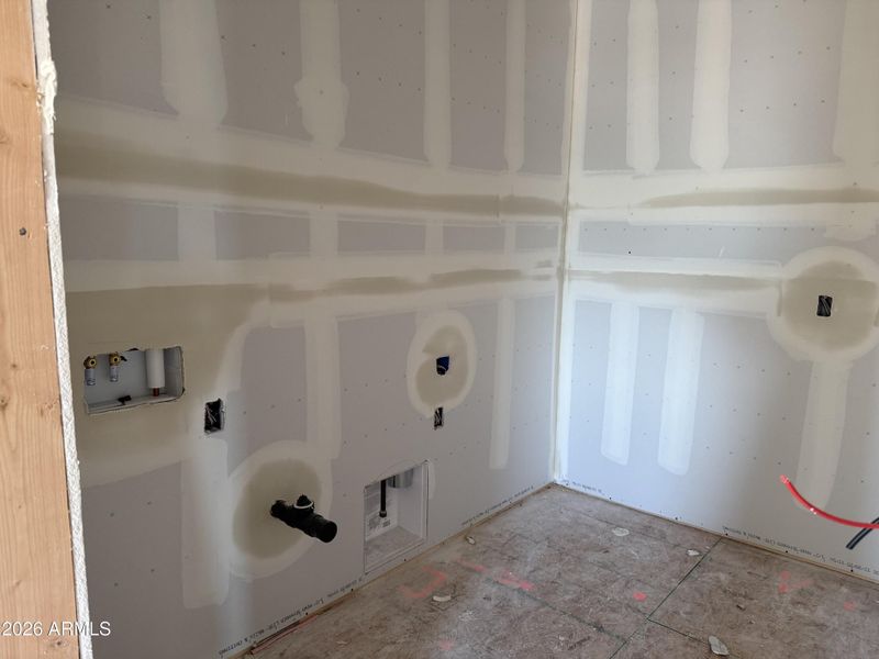 010 Laundry 010 Laundry