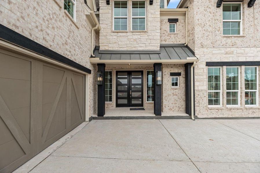 Exterior details and patio area of a home in Providence Cove, McKinney (Image 3).