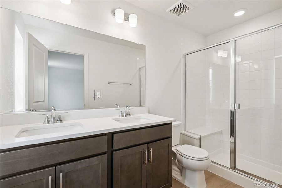 Image 33 of a home in Turnberry Villas.