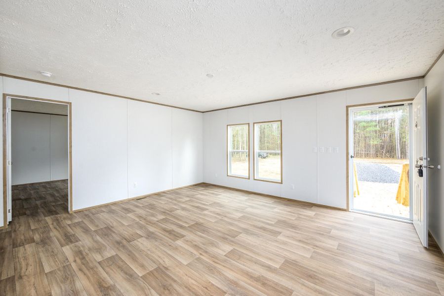 Spacious, unfurnished interior of a new home in , Eutawville (Image 5).