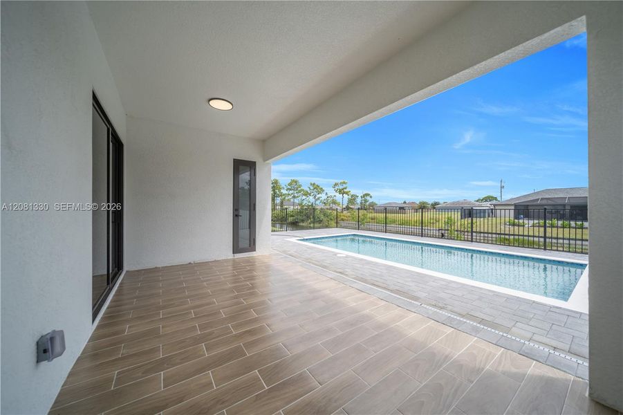 Exterior details and patio area of a home in , Cape Coral (Image 33). Exterior details and patio area of a home in , Cape Coral (Image 33).
