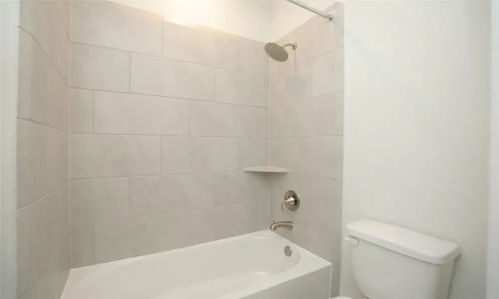 Furnished interior view inside a new home in Independence Heights, Houston (Image 6).