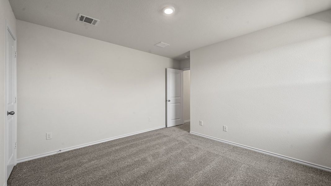 Spacious, unfurnished interior of a new home in Elevon, Lavon (Image 21).