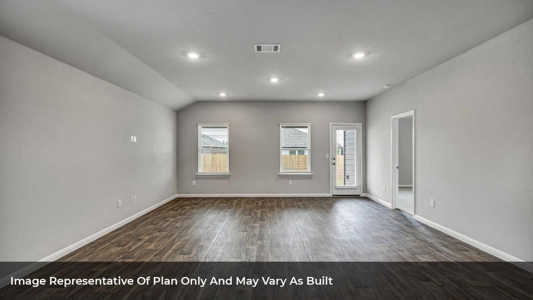 Spacious, unfurnished interior of a new home in Bar W Ranch, Leander (Image 13).