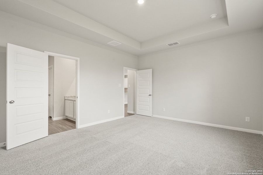 Spacious, unfurnished interior of a new home in Cinco Lakes, San Antonio (Image 16).