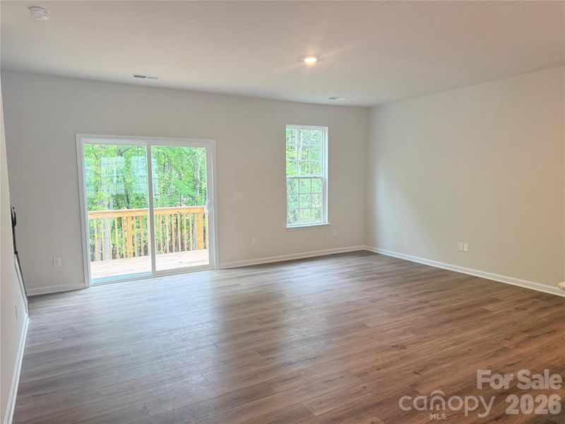 Spacious, unfurnished interior of a new home in Village of Waxhaw, Waxhaw (Image 15).